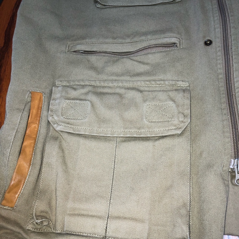 ORVIS SIZE LARGE 100% COTTON FISHING VEST AT LEAST 14 POCKETS ADJUSTABLE WAIST - Picture 3 of 9